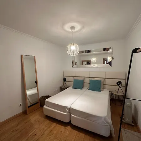 A Pearl In The Heart Of Apartamento Lisboa